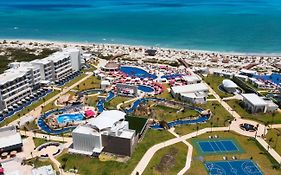 Planet Hollywood Cancun, An Autograph Collection All-Inclusive Resort (Adults Only)